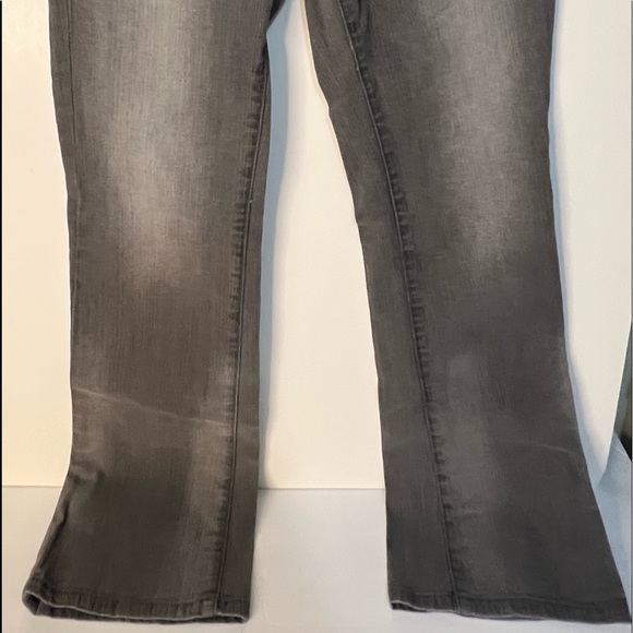 Seven 7 gray wash flare Women’s Jeans - Picture 2 of 3